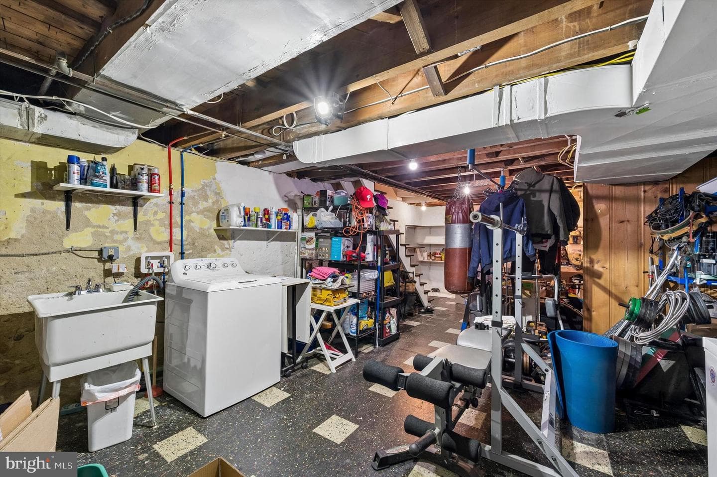 635 Lukens Avenue photo 30
