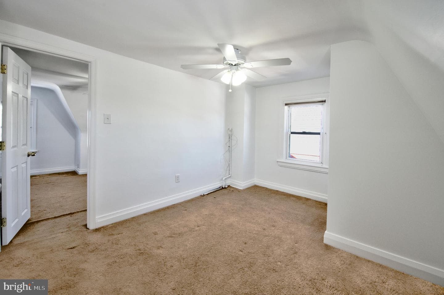 827 Aubrey Ave photo 21