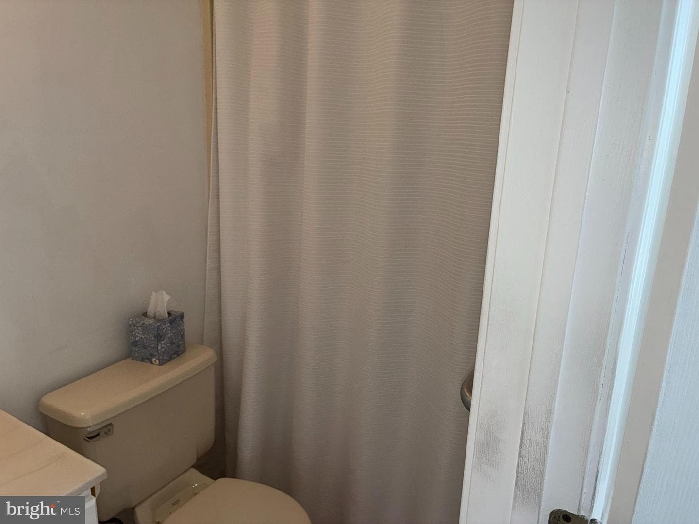 566 Applewood Court photo 17