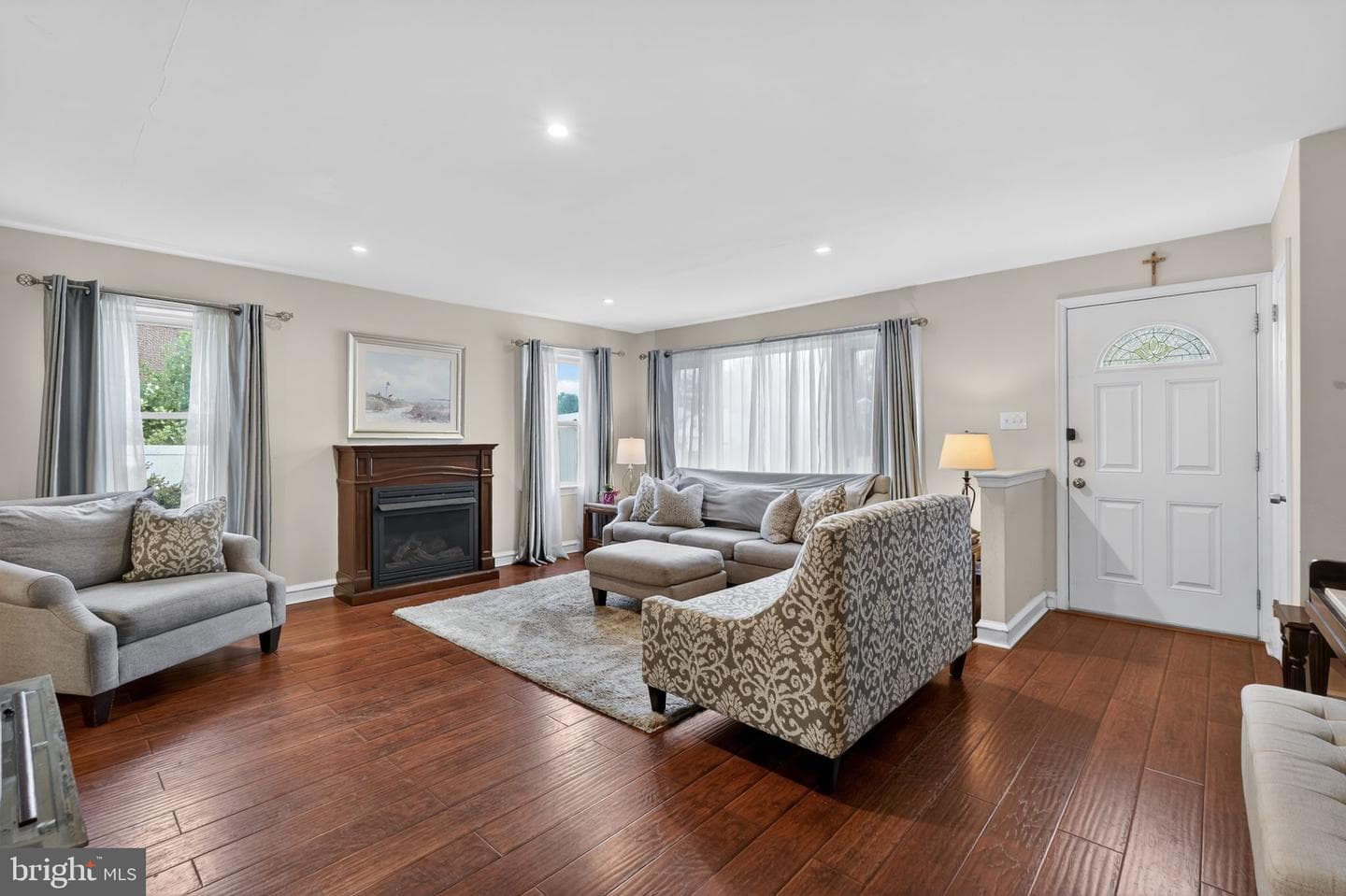 226 Canterbury Drive photo 5