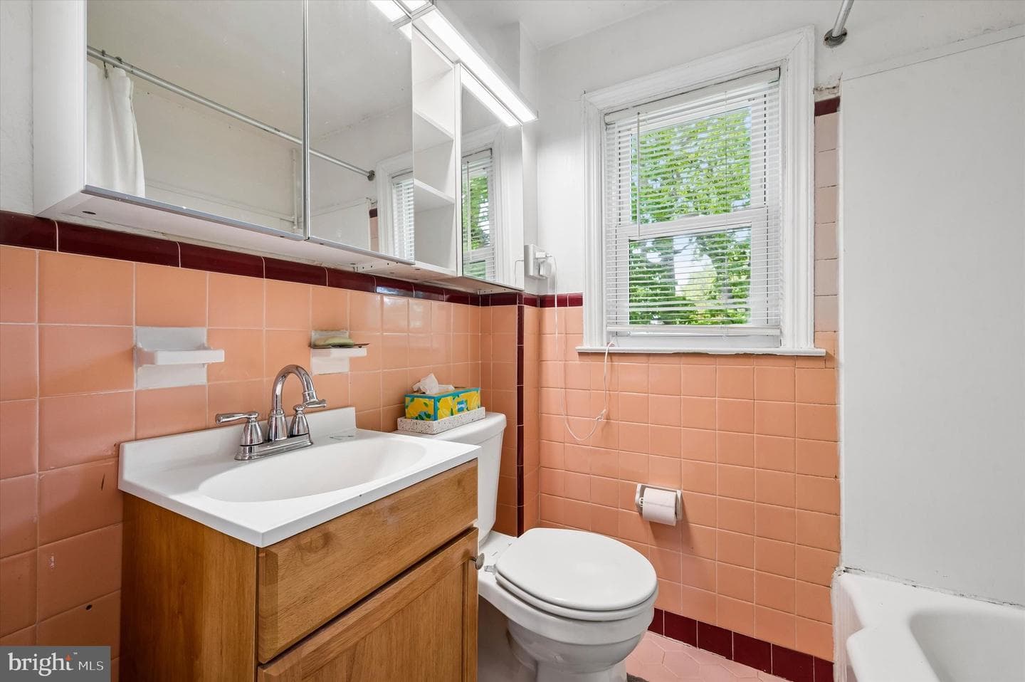 921 Spruce Street photo 15