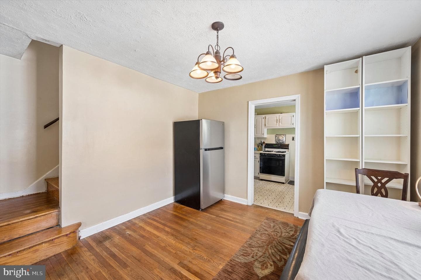 921 Spruce Street photo 7