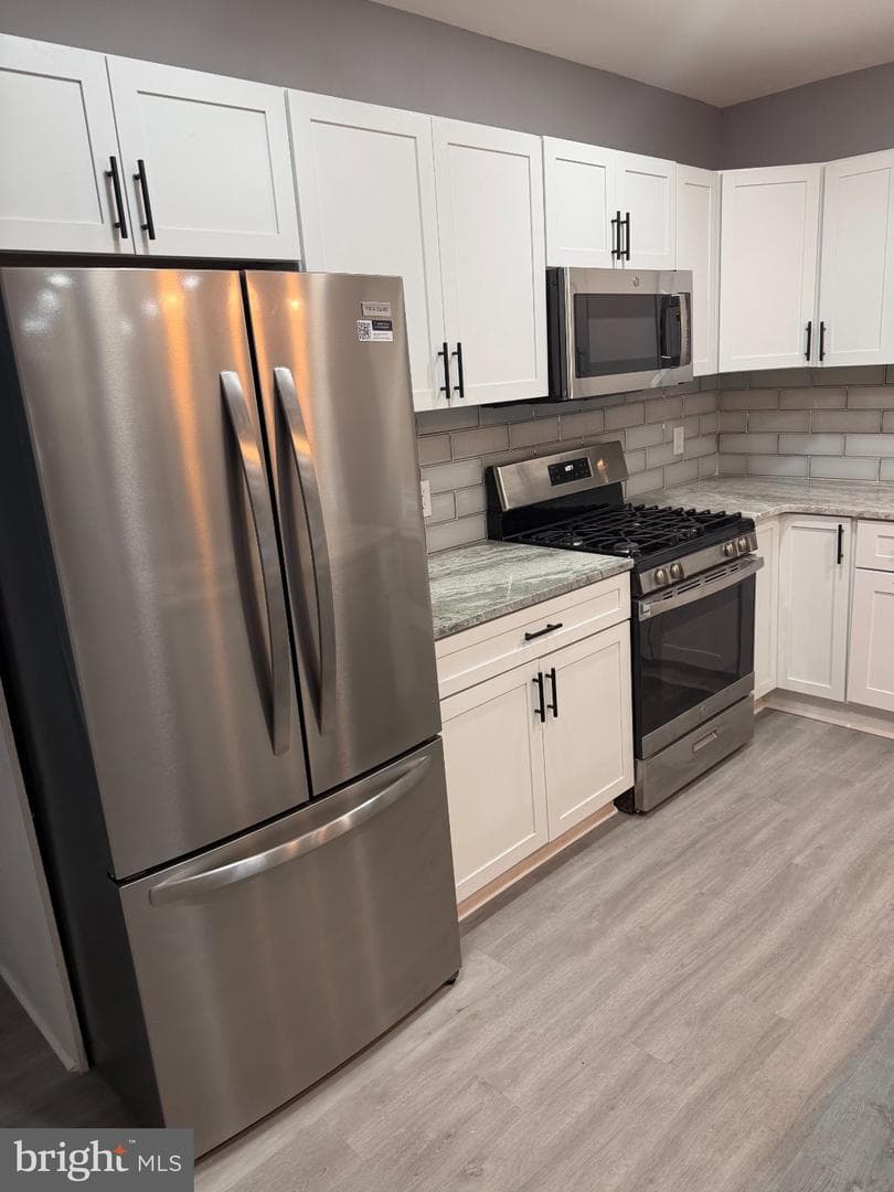 1827 W 4th Street photo 6