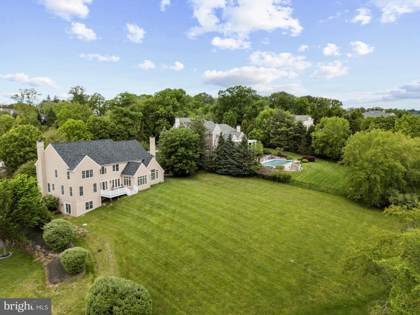 100 Water Mill Lane photo 120