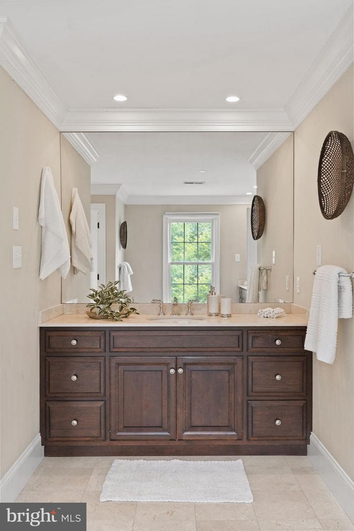 100 Water Mill Lane photo 81