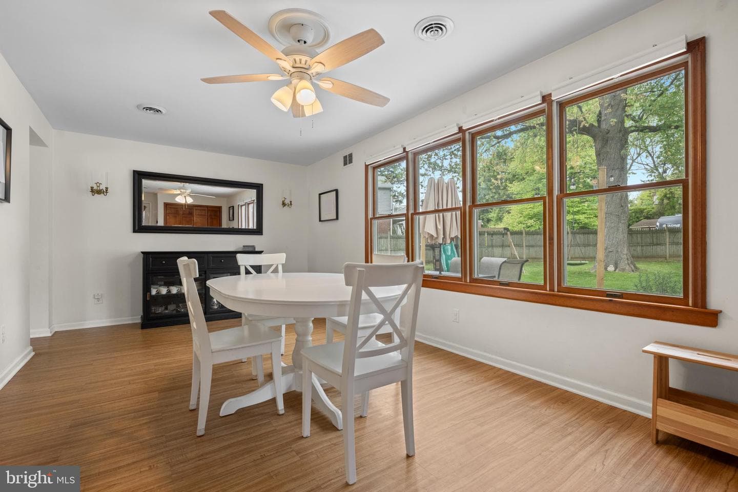 548 Claremont Road photo 16