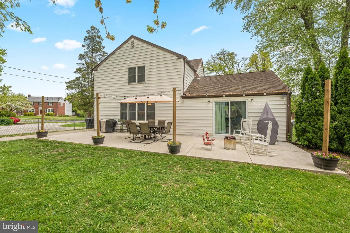 548 Claremont Road photo 37