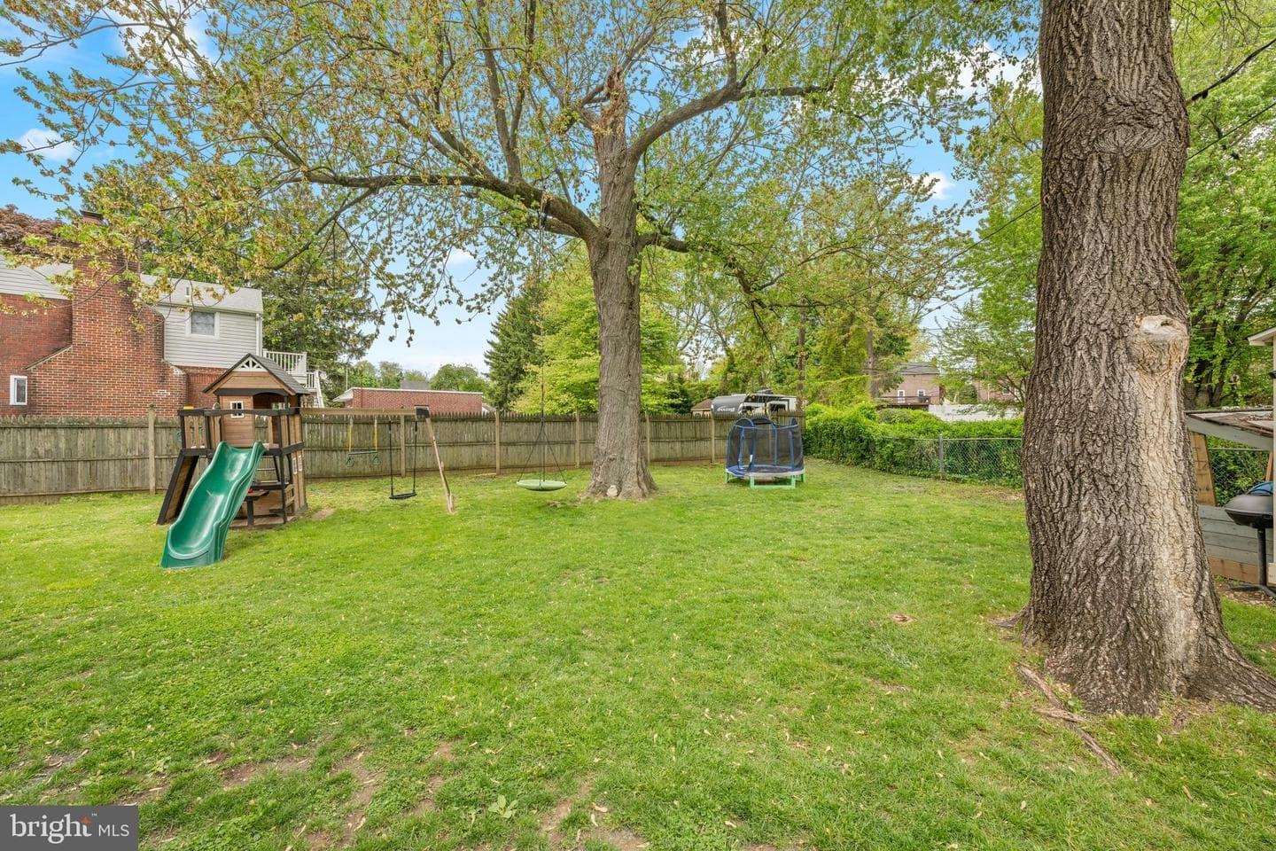 548 Claremont Road photo 38