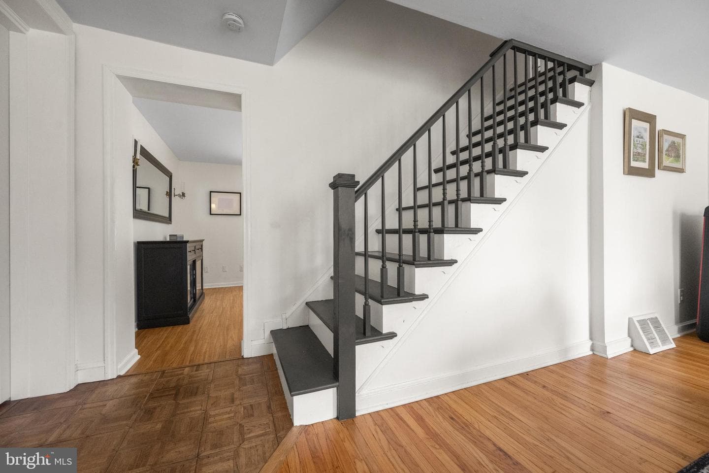 548 Claremont Road photo 6