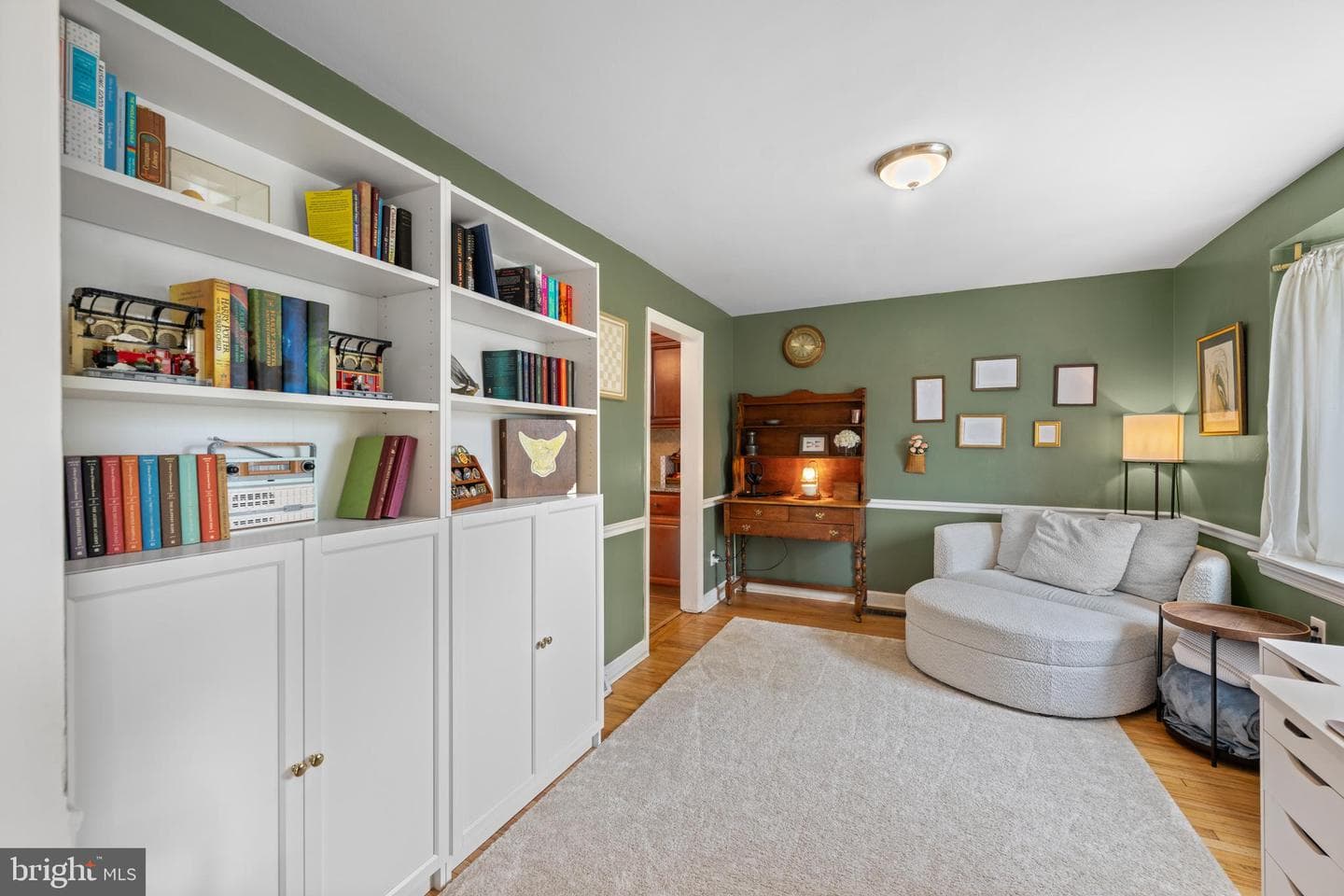 548 Claremont Road photo 8