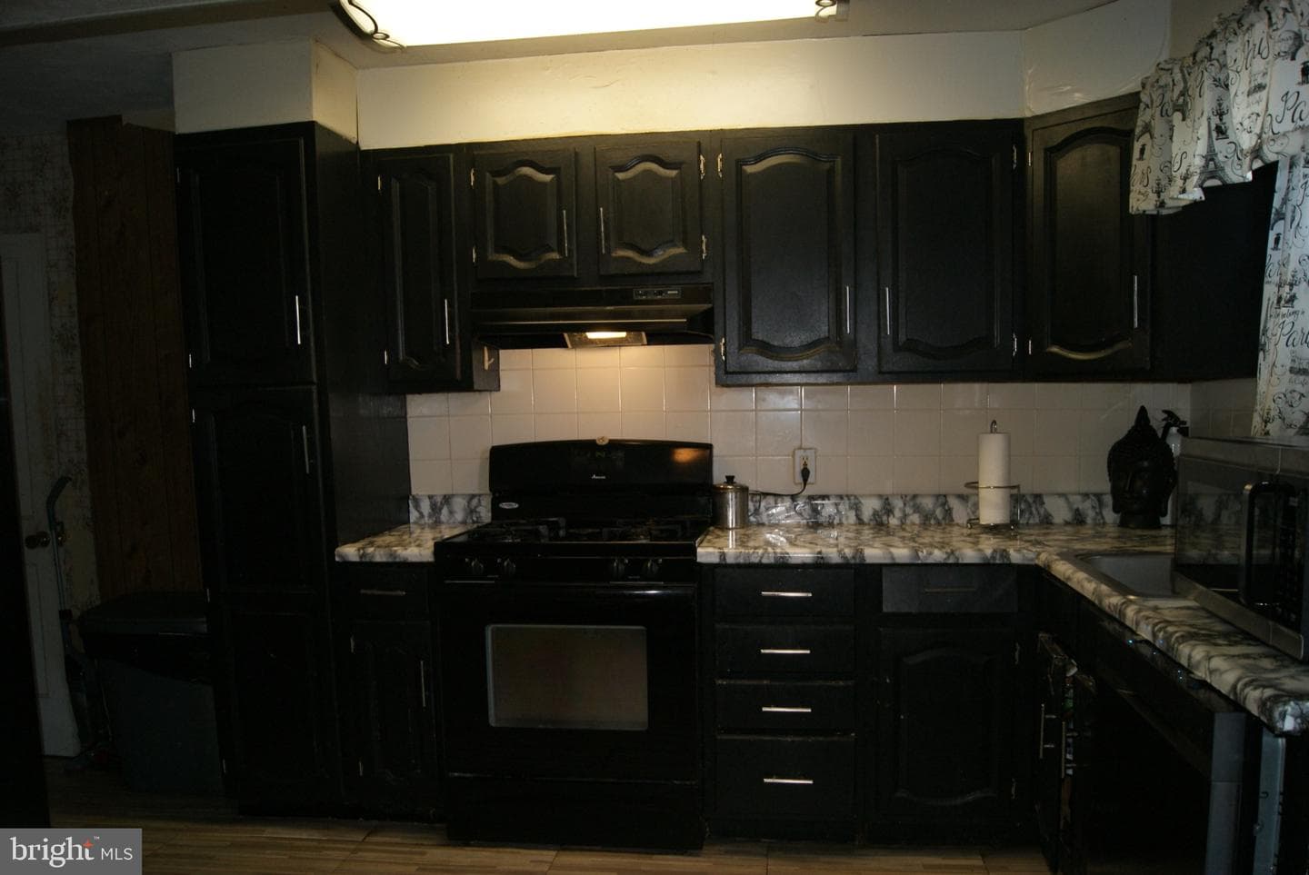 735 Grant Road photo 21
