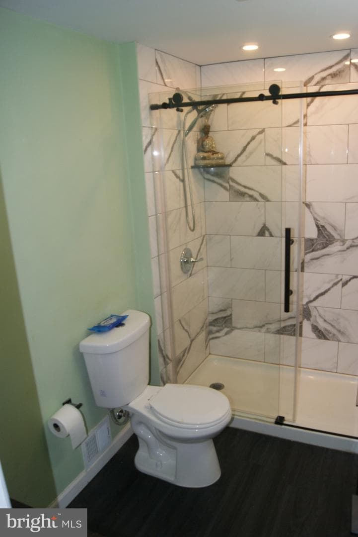 735 Grant Road photo 53