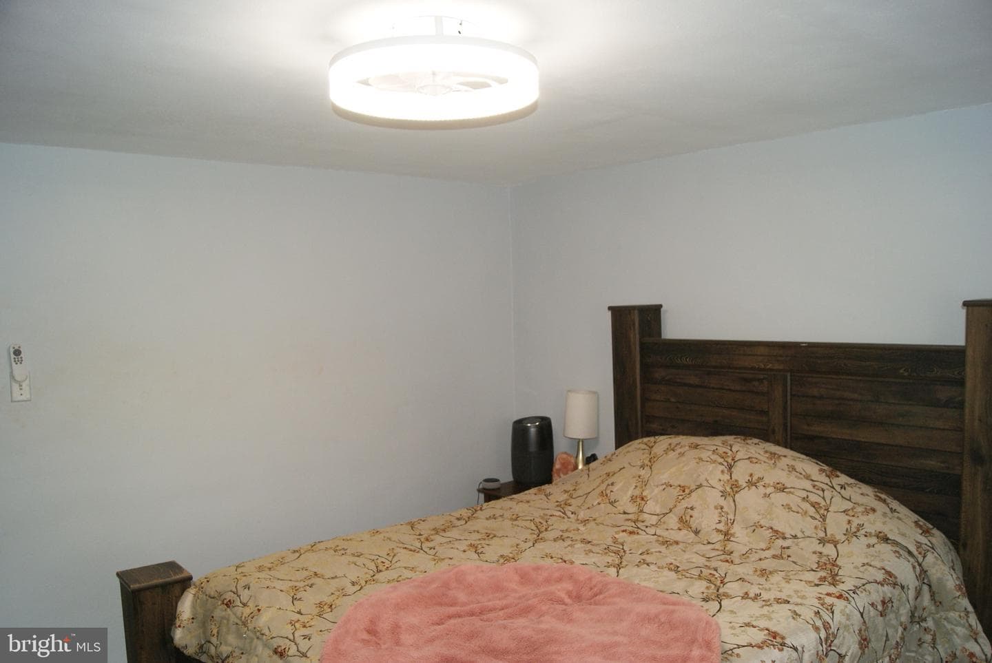 735 Grant Road photo 57
