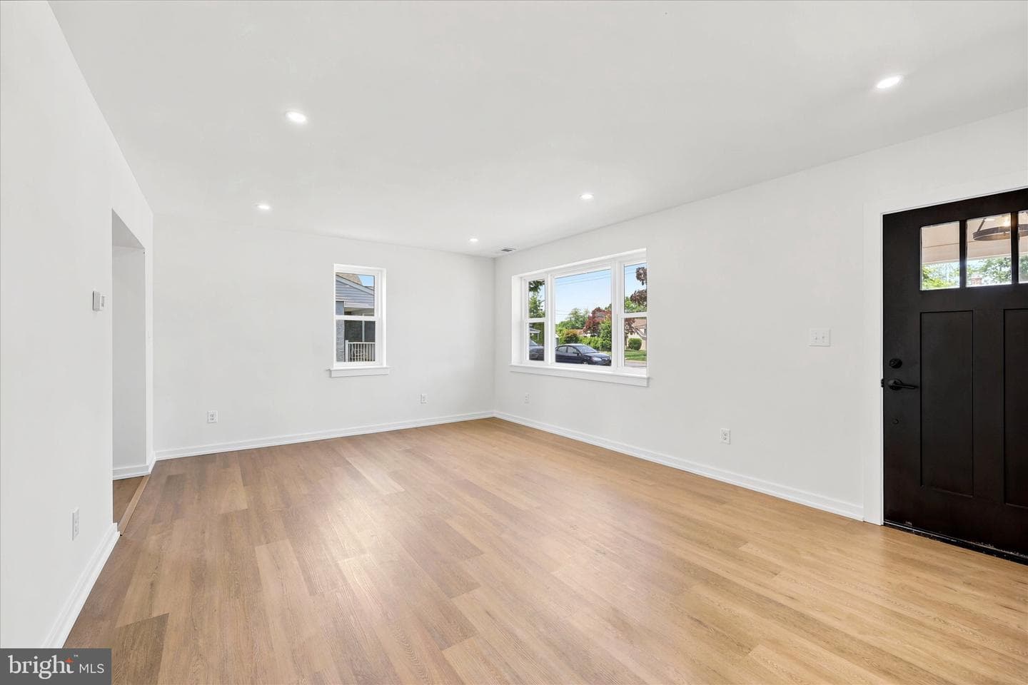 8 James Road photo 6