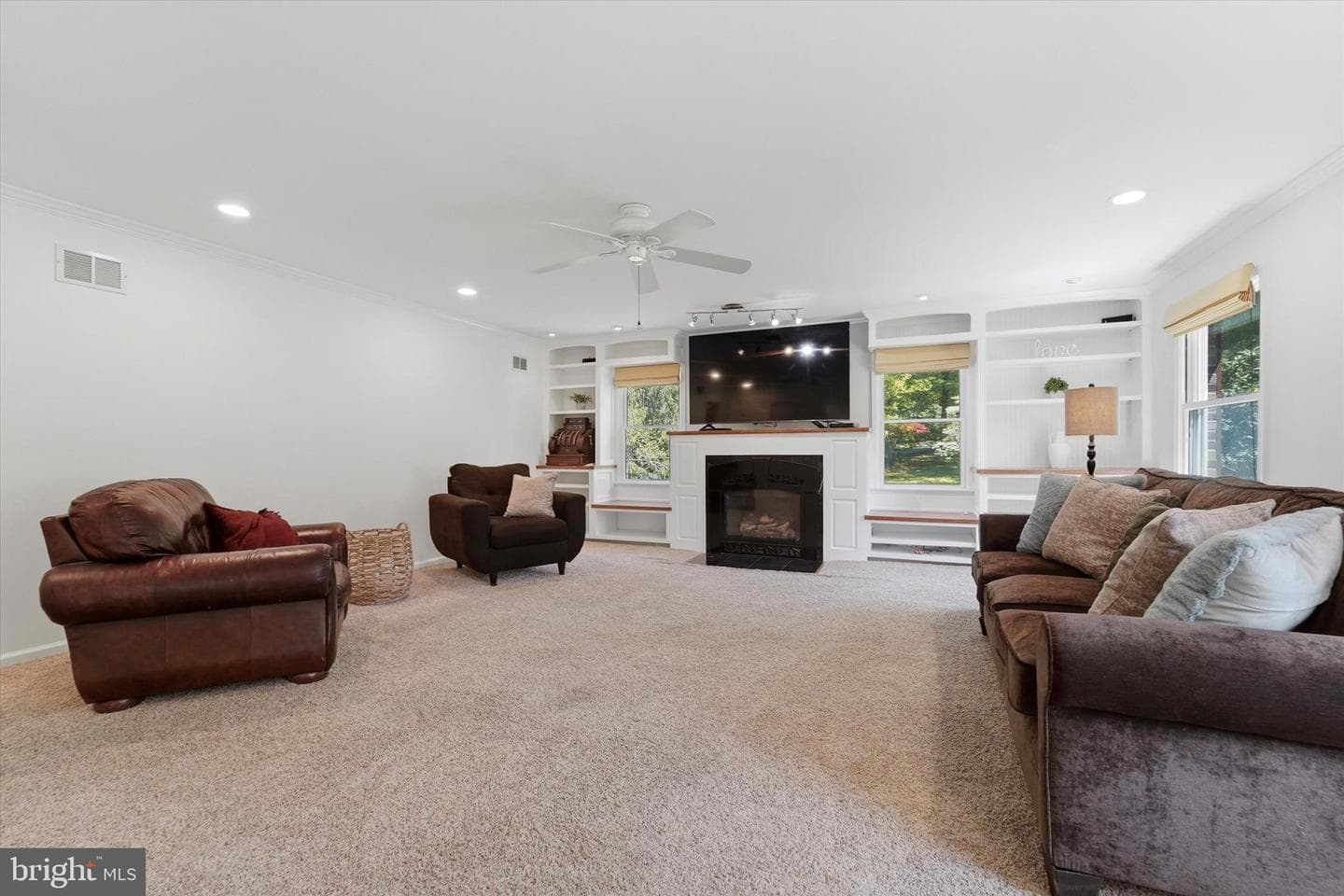 2 Woodbriar Drive photo 21