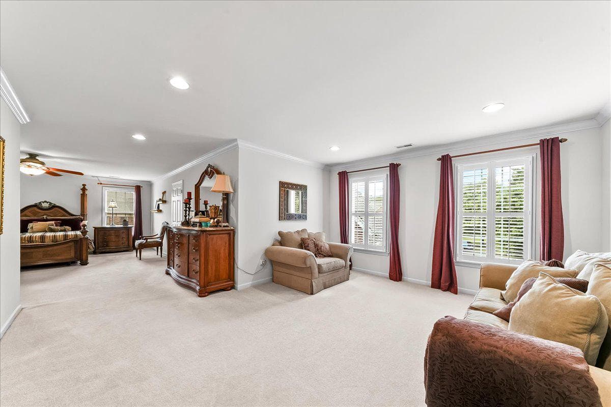30 William Howard Drive photo 35