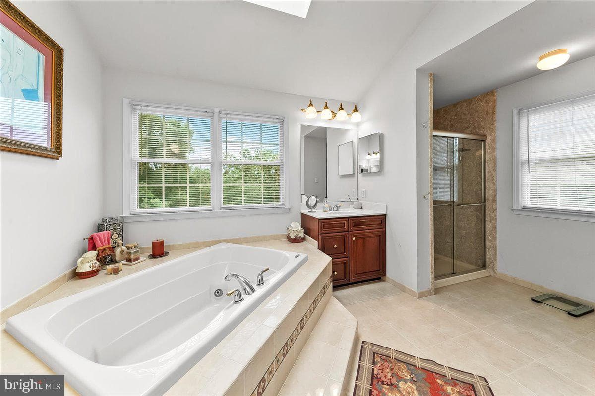 30 William Howard Drive photo 40