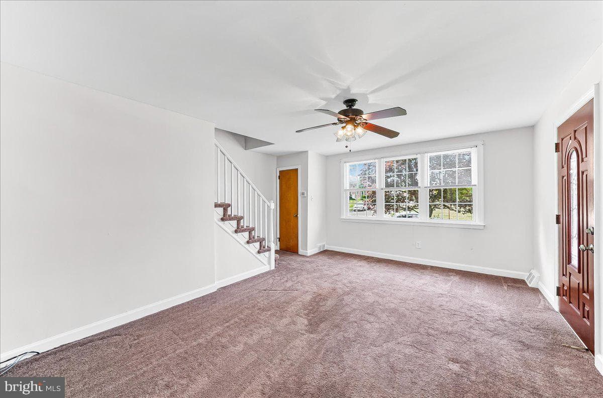 302 Lakeview Drive photo 7