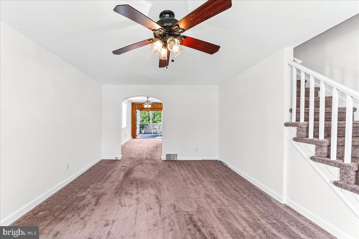 302 Lakeview Drive photo 8