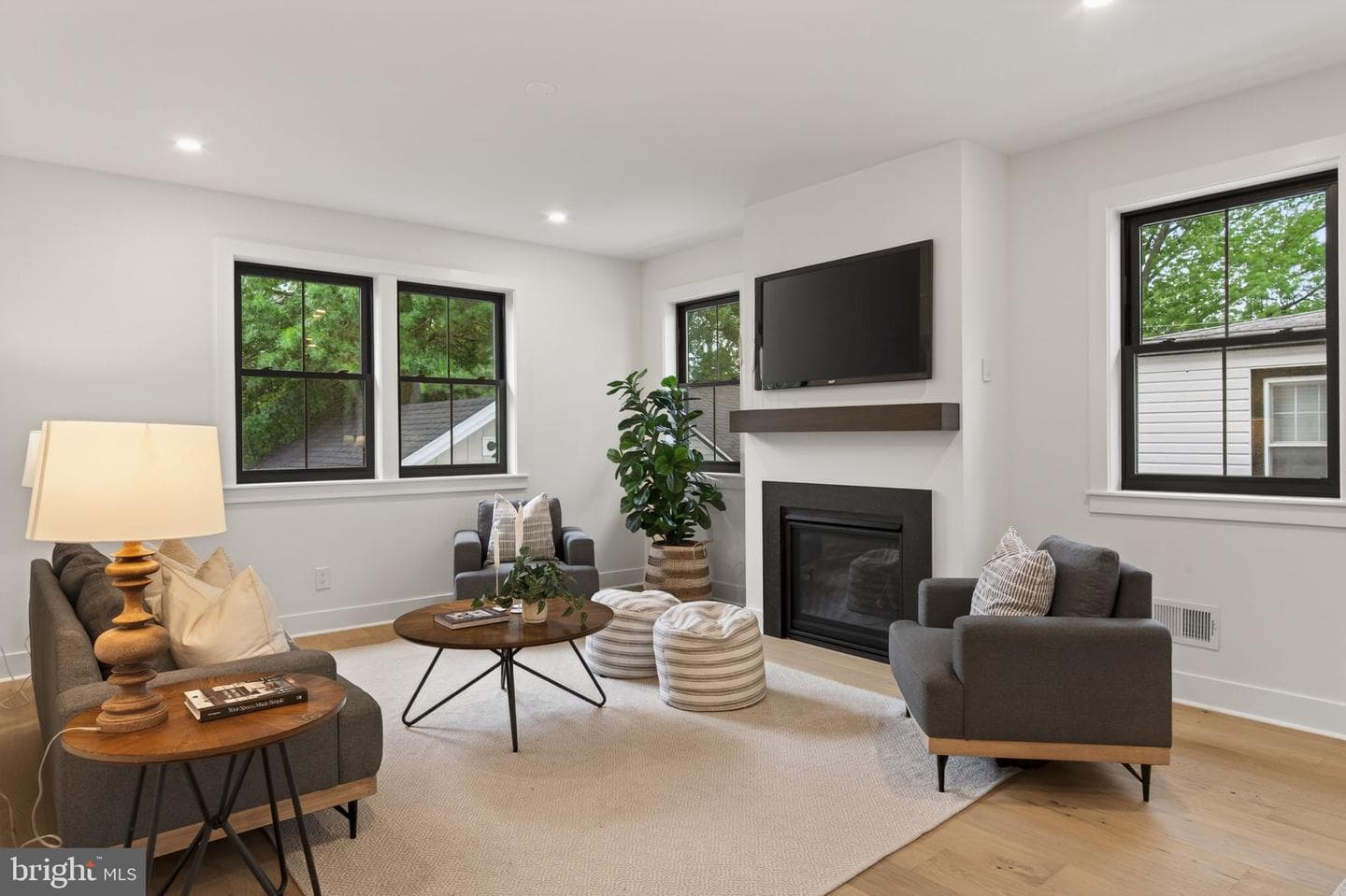 25 Oak Lane photo 13