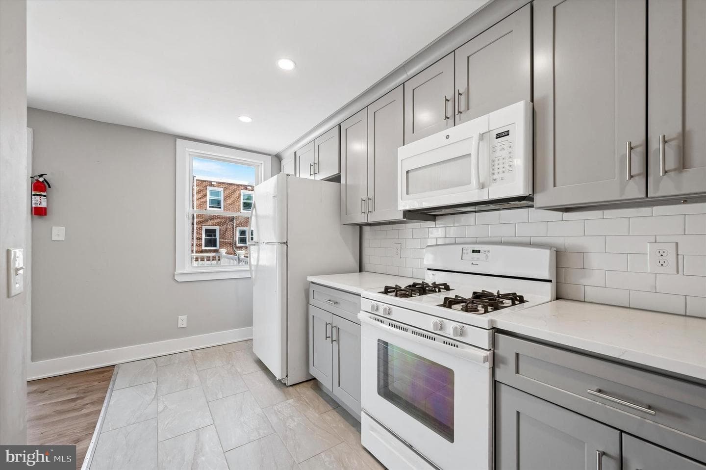 306 Pine Street photo 12