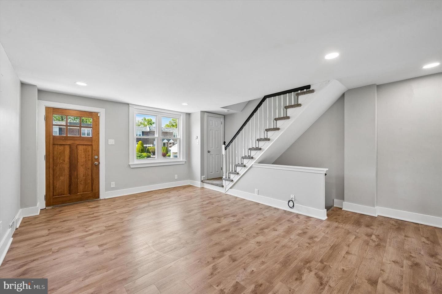 306 Pine Street photo 4