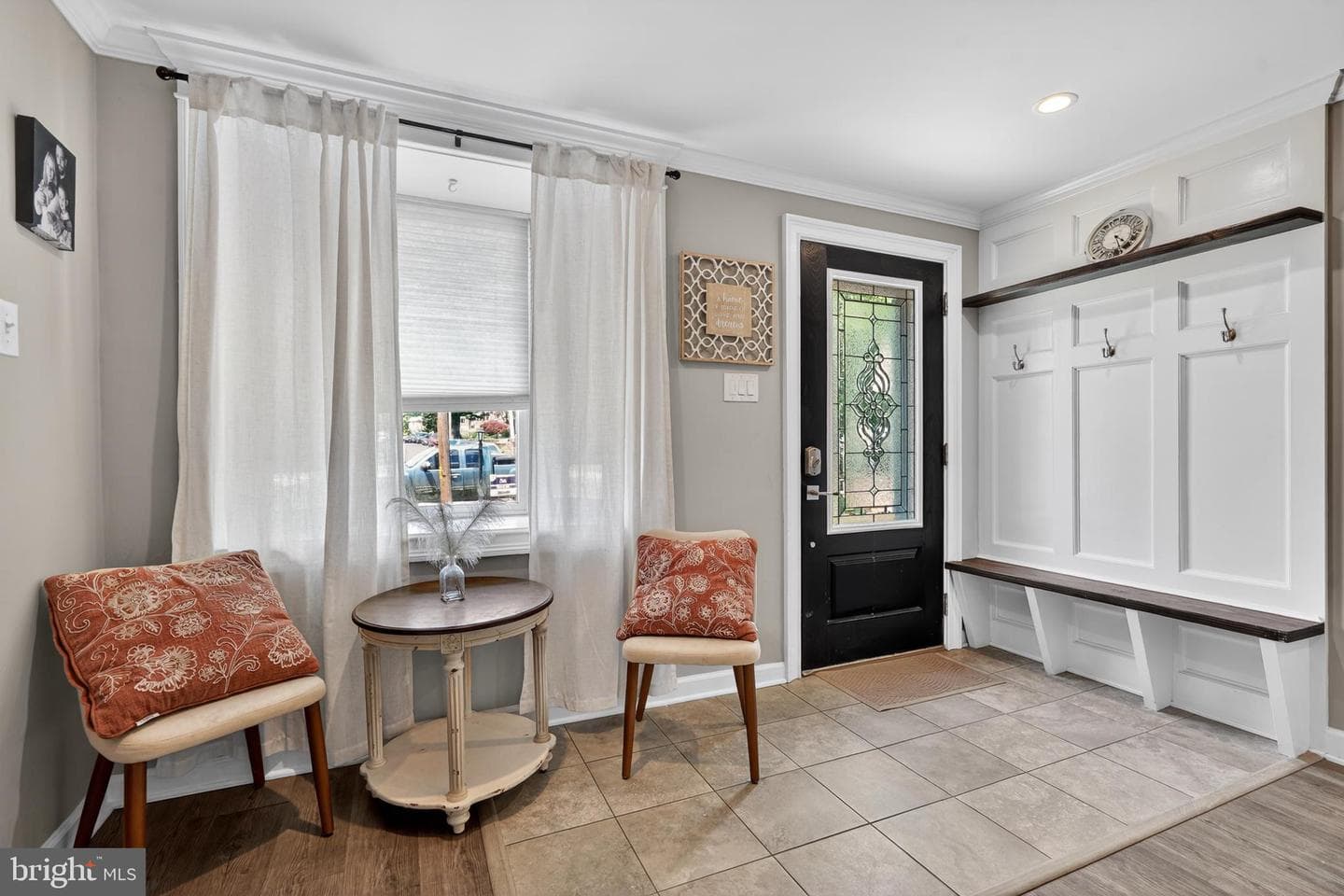 519 Seven Oaks Drive photo 4