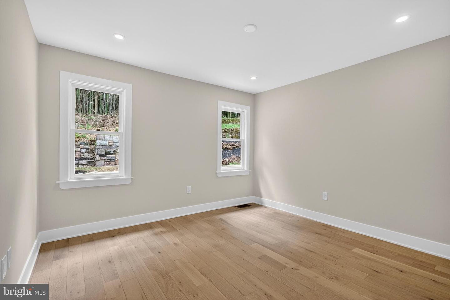 135 Bryn Mawr Avenue photo 14
