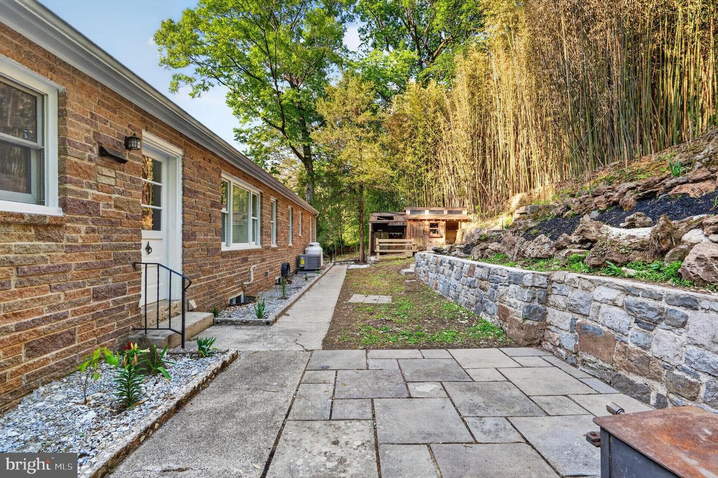 135 Bryn Mawr Avenue photo 43