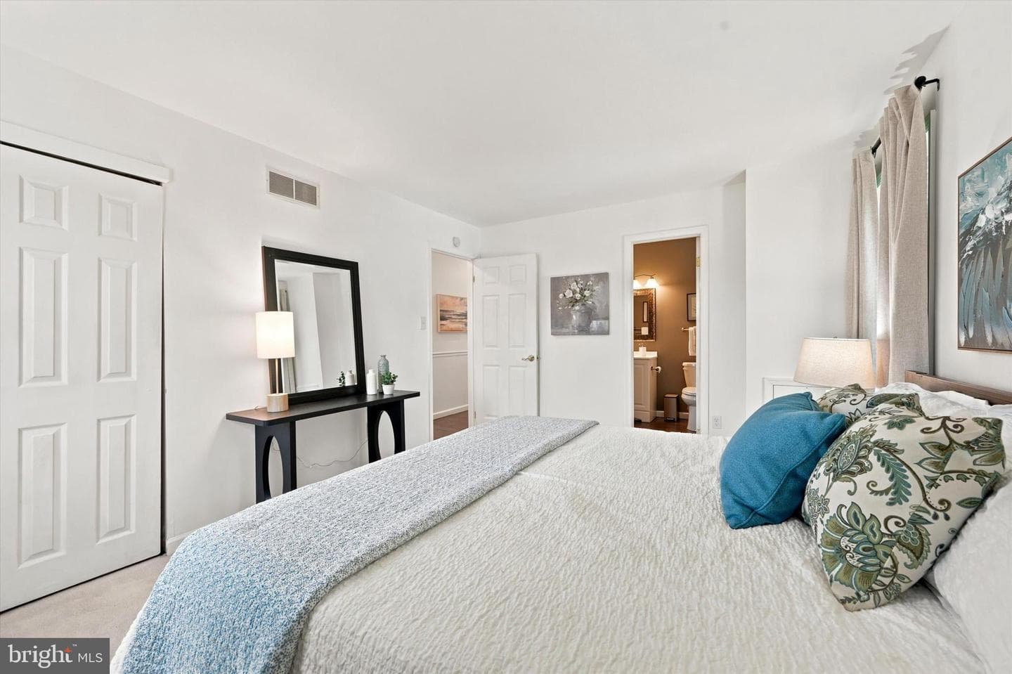 26 Giles Ln photo 11