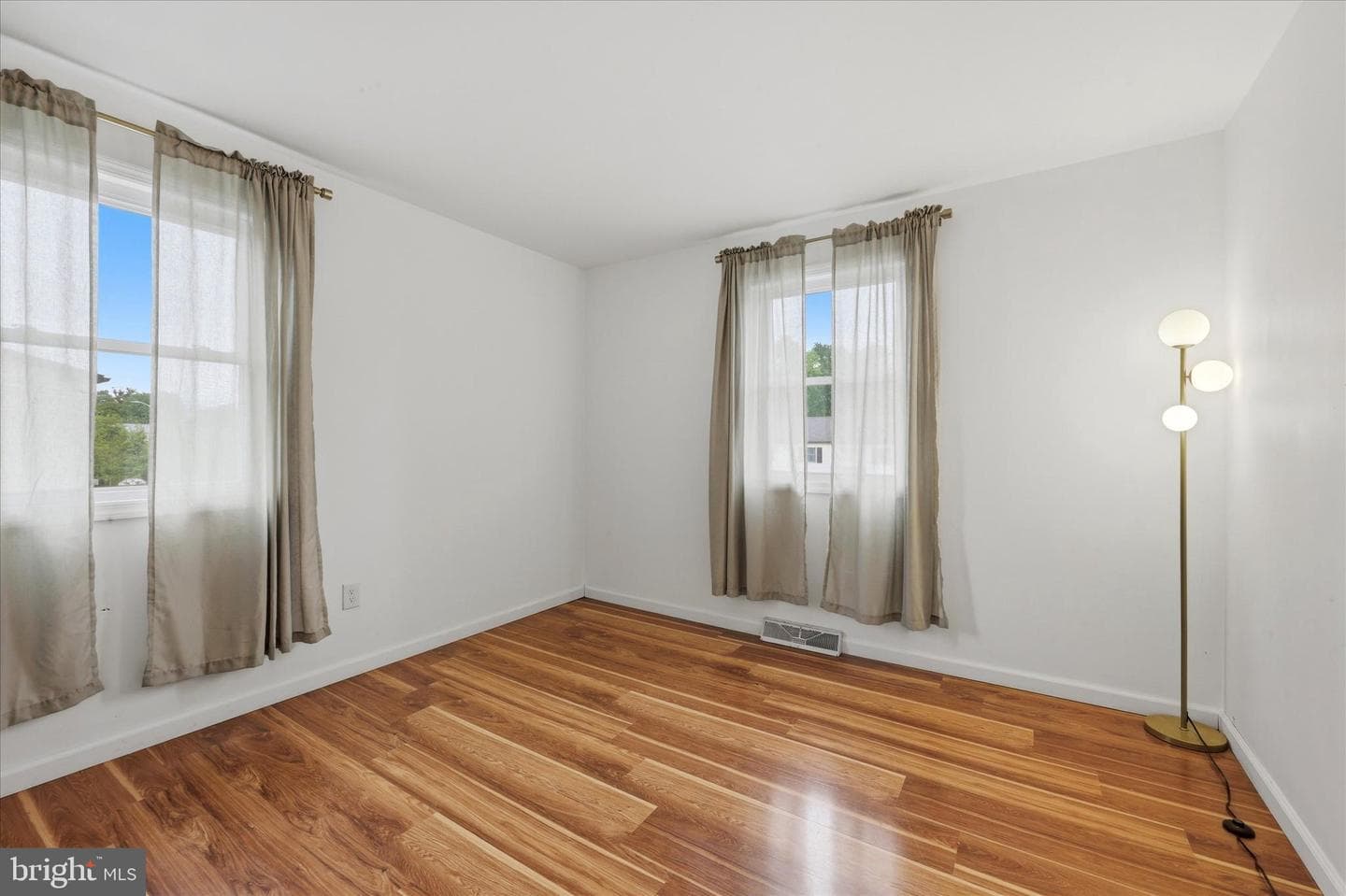26 Giles Ln photo 16