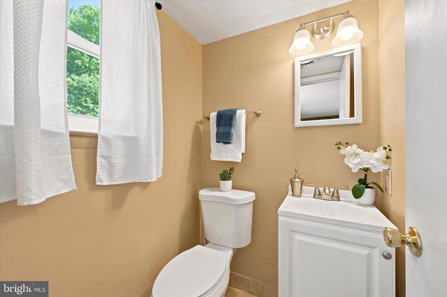 26 Giles Ln photo 17