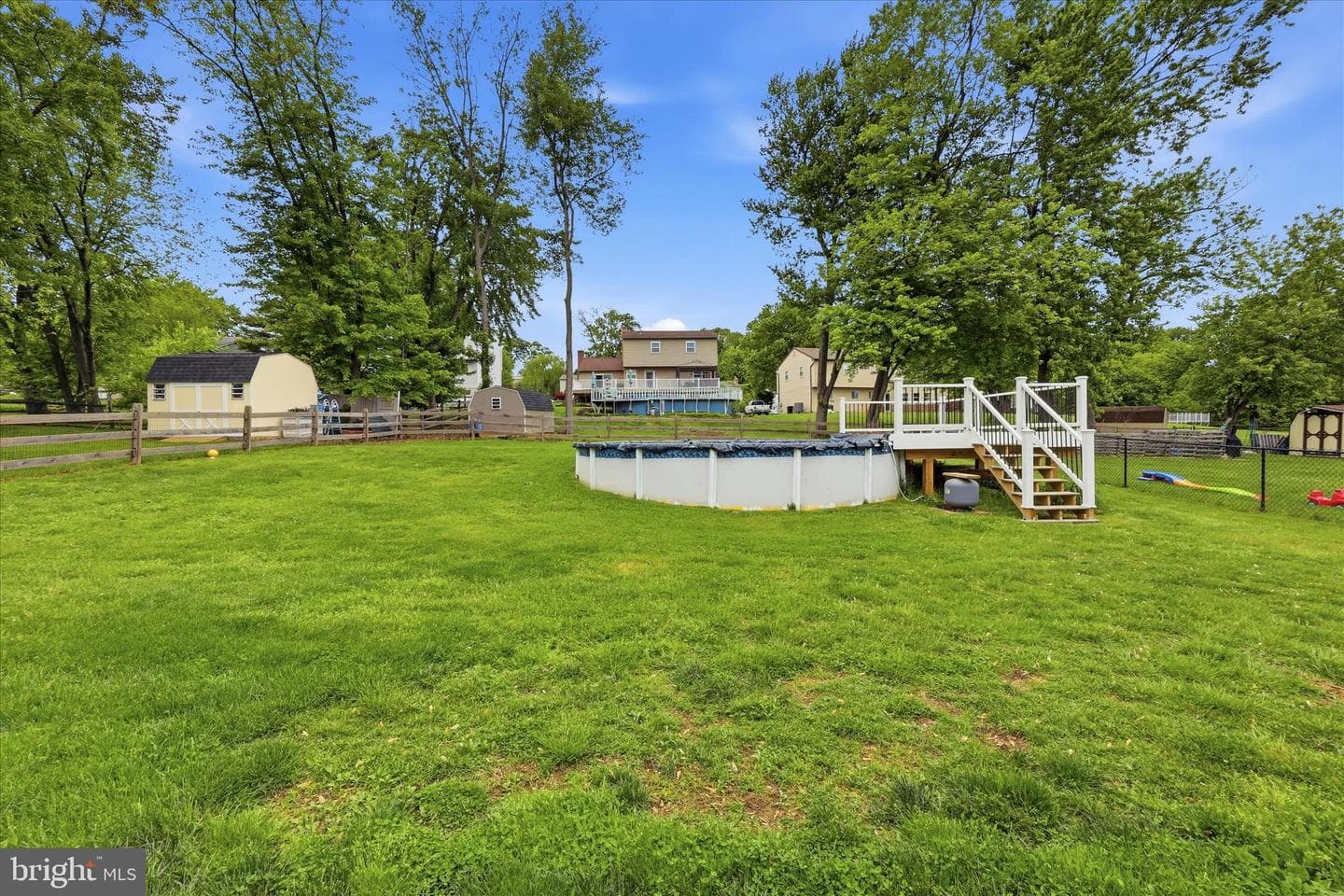 26 Giles Ln photo 22