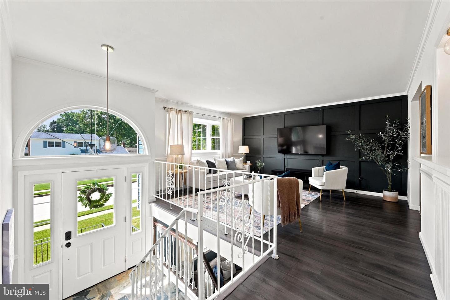 26 Giles Ln photo 4