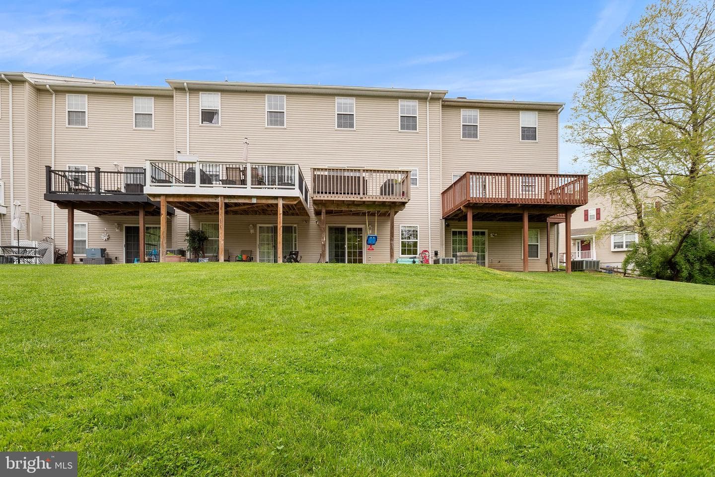 12 Hoag Lane photo 31