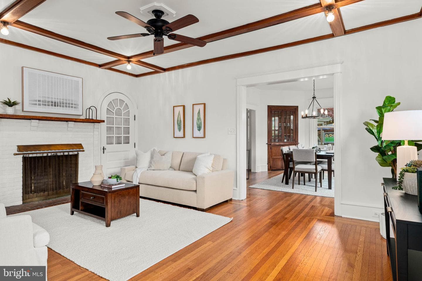 1227 Manor Road photo 8