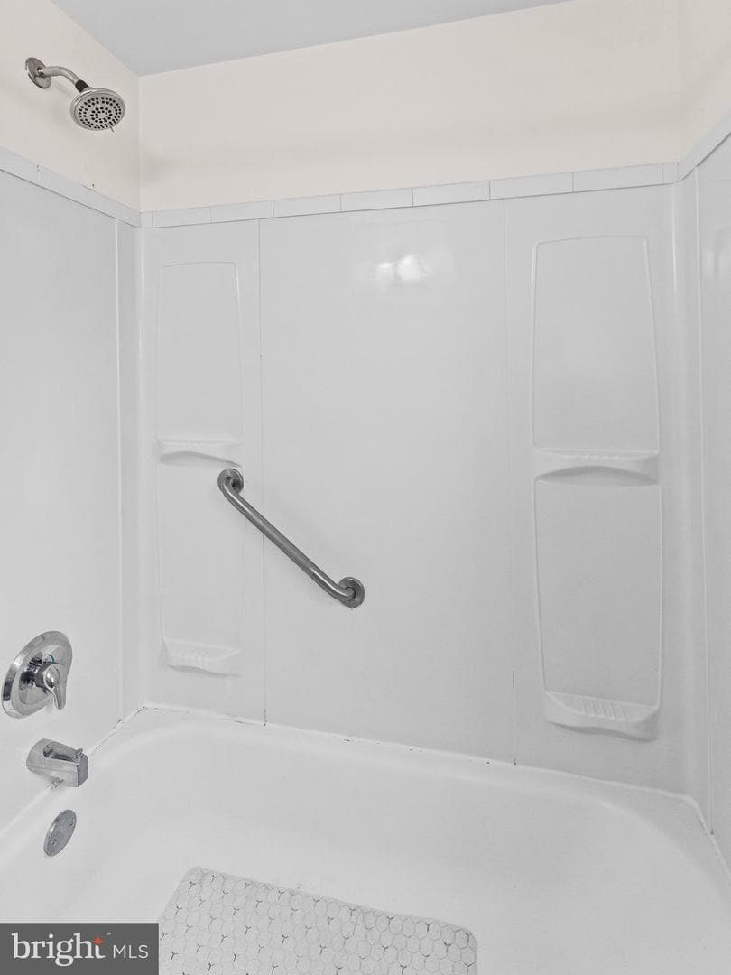 818 4th Avenue photo 16