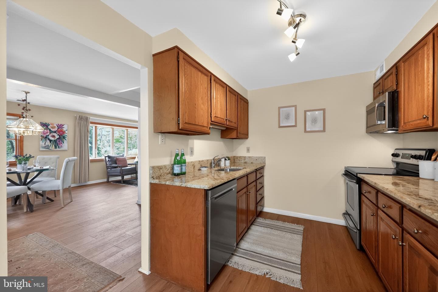 1231 Robin Hill Road photo 24