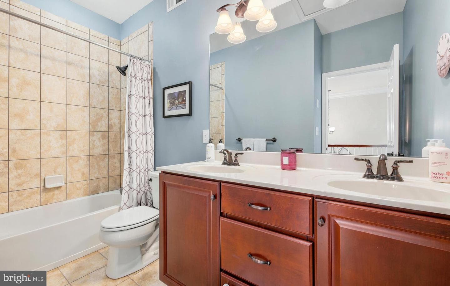 3702 Liseter Gardens photo 28
