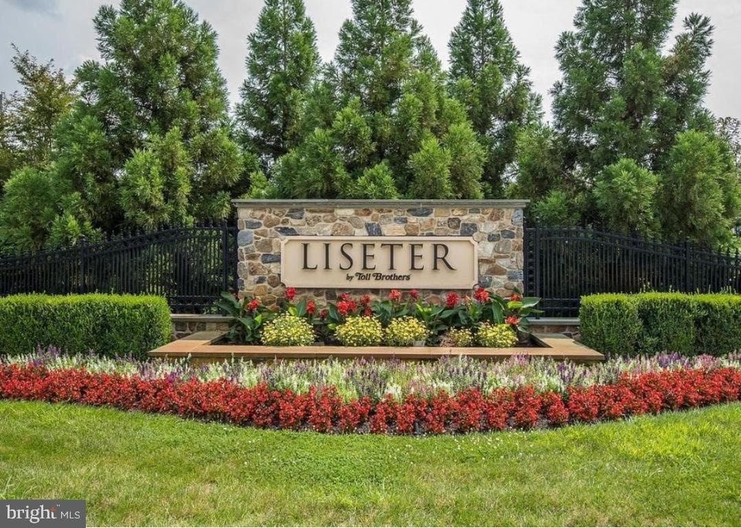 3702 Liseter Gardens photo 38