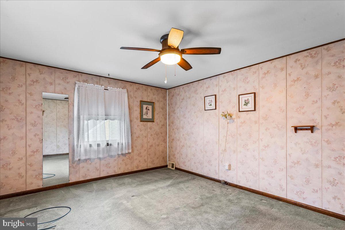 327 Ashland Avenue photo 15