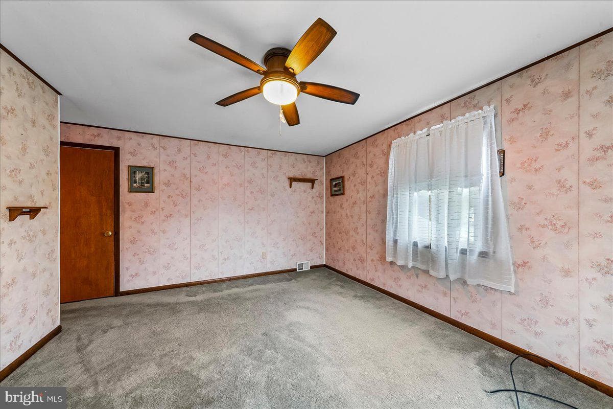 327 Ashland Avenue photo 16