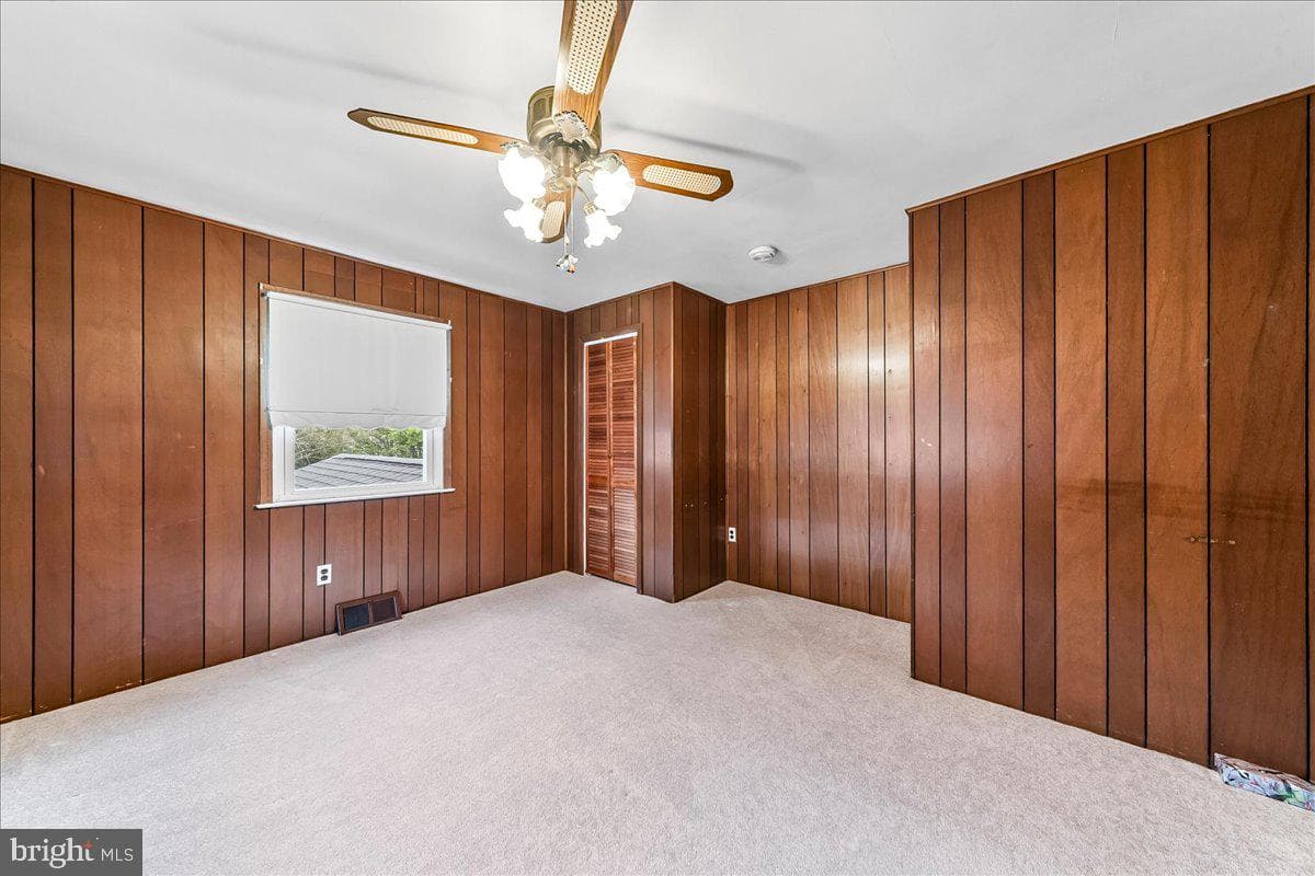 327 Ashland Avenue photo 19