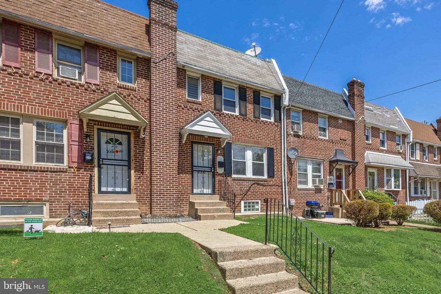 220 Houston Street photo 3