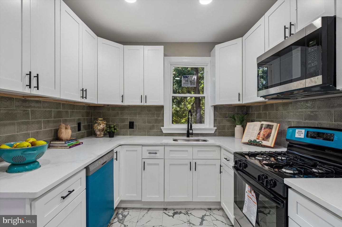 1455 Elmwood Avenue photo 13