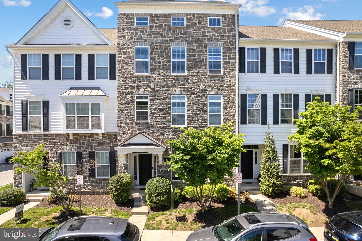 103 Murray Lane, Media
