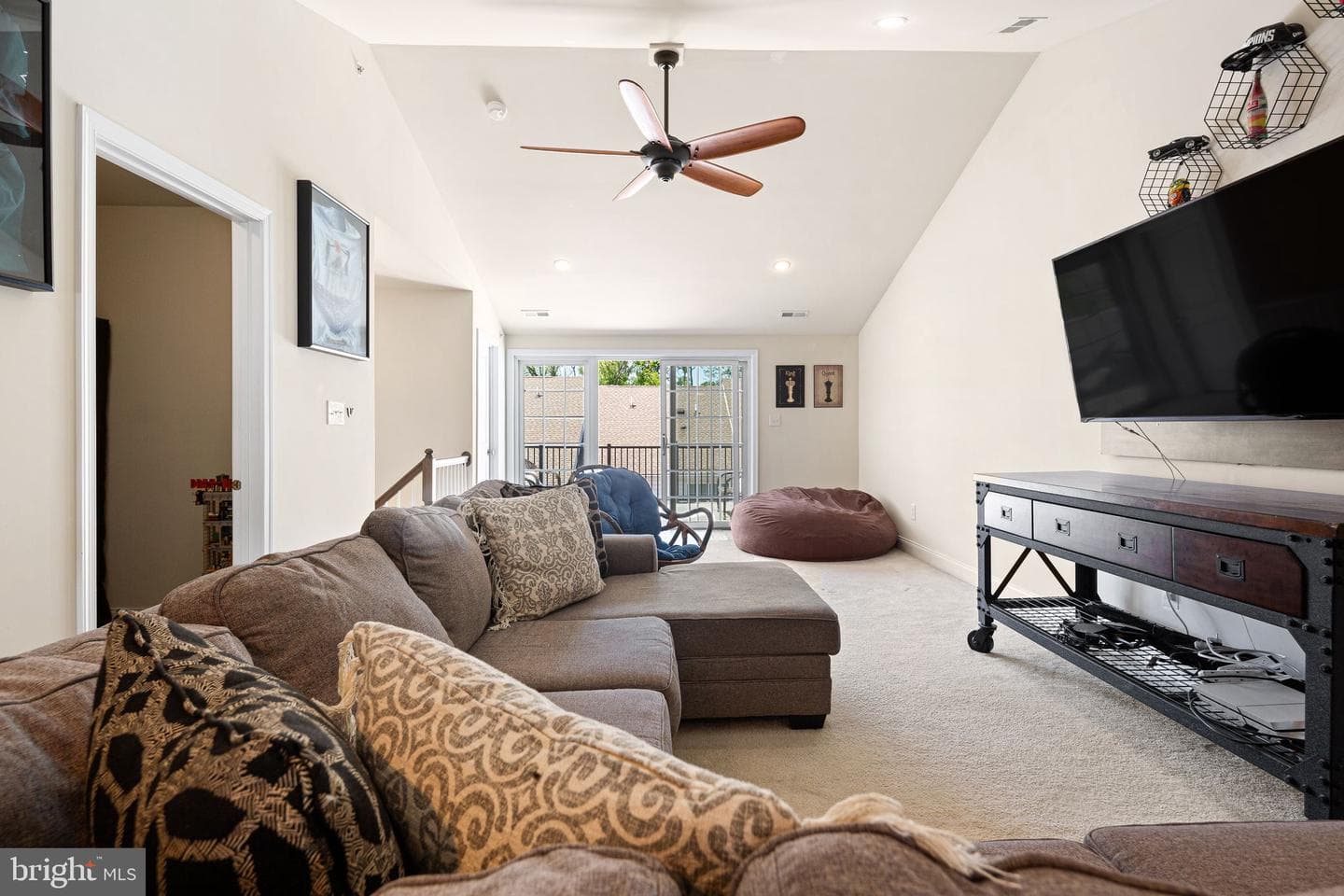 103 Murray Lane photo 24