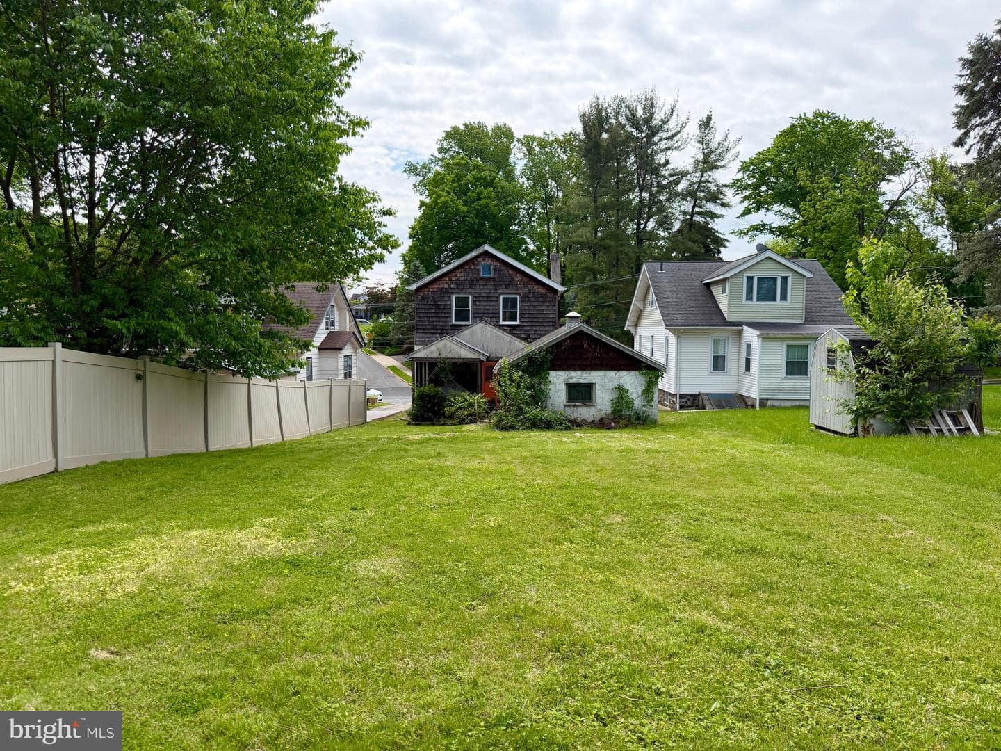 1404 Elmwood Avenue photo 110