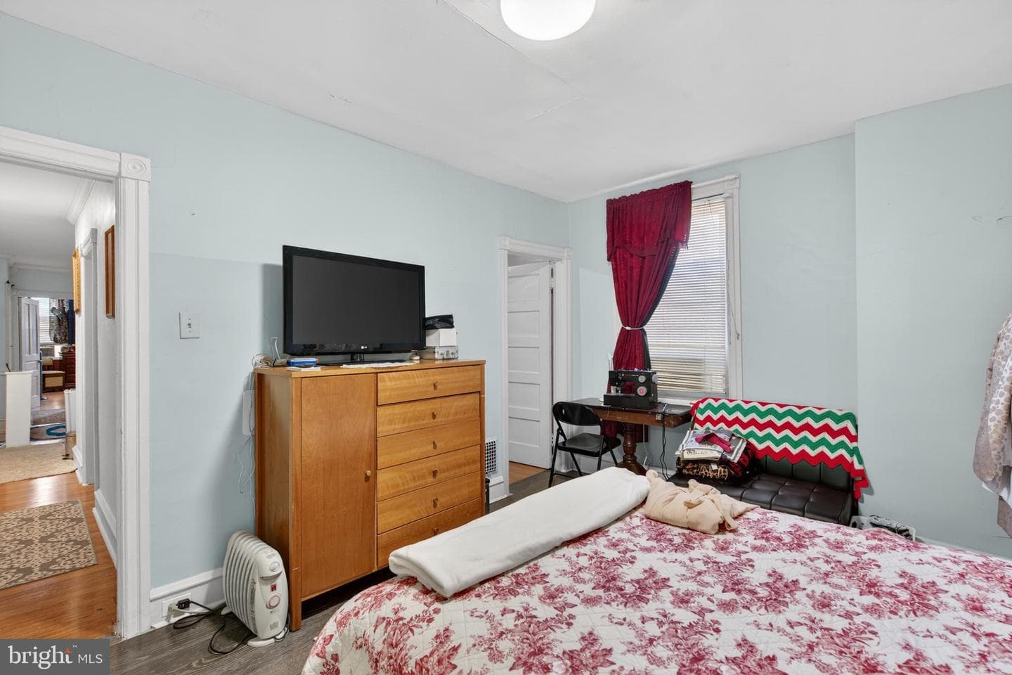 335 S 6th Street photo 8
