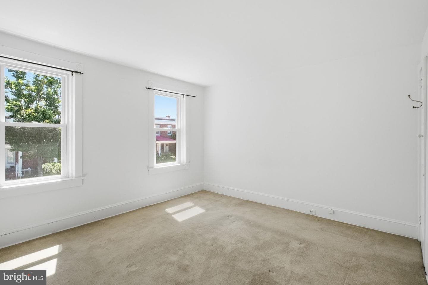 12 Manchester Avenue photo 21